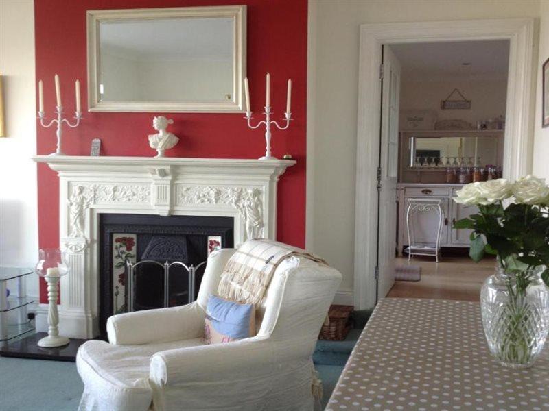 Bed and Breakfast Bassets House Истбурн Экстерьер фото